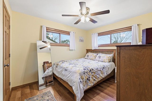 4917 W Norwich COURT, Milwaukee, WI 53220