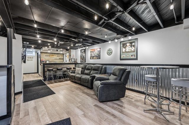 4917 W Norwich COURT, Milwaukee, WI 53220