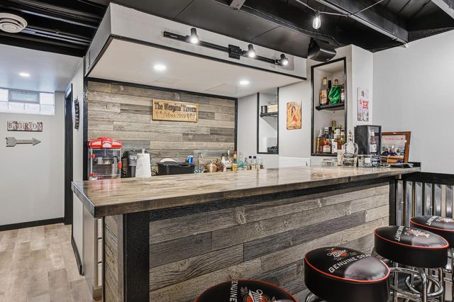 4917 W Norwich COURT, Milwaukee, WI 53220