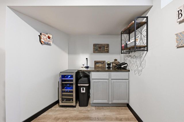 4917 W Norwich COURT, Milwaukee, WI 53220