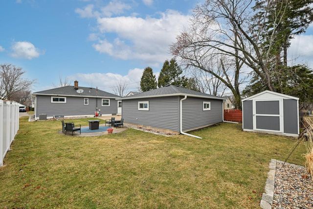 4917 W Norwich COURT, Milwaukee, WI 53220