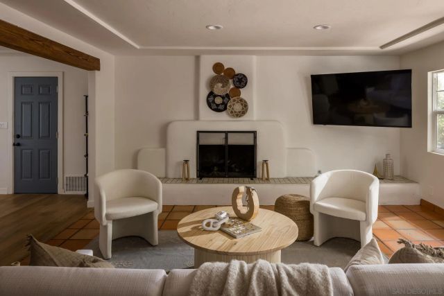 767 Hymettus Avenue, Encinitas, CA 92024