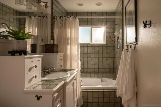 767 Hymettus Avenue, Encinitas, CA 92024