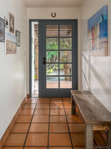 767 Hymettus Avenue, Encinitas, CA 92024