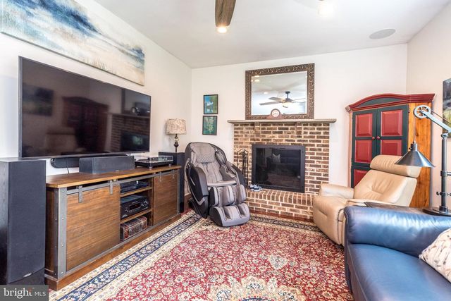 109 PIONEER DR, Lansdale, PA 19446