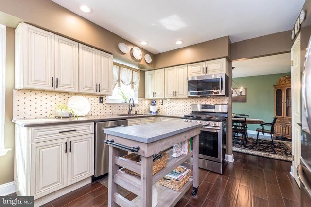 109 PIONEER DR, Lansdale, PA 19446