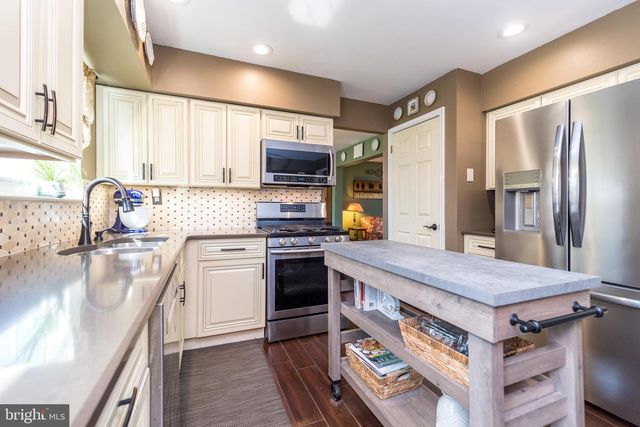 109 PIONEER DR, Lansdale, PA 19446