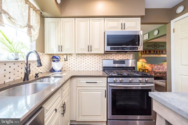 109 PIONEER DR, Lansdale, PA 19446