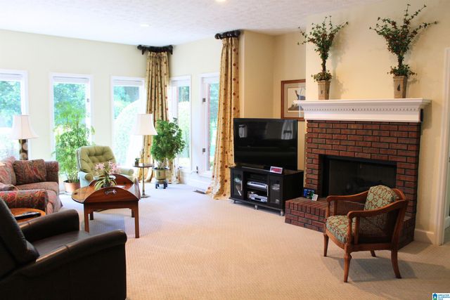 261 HILLDALE ROAD, Anniston, AL 36207