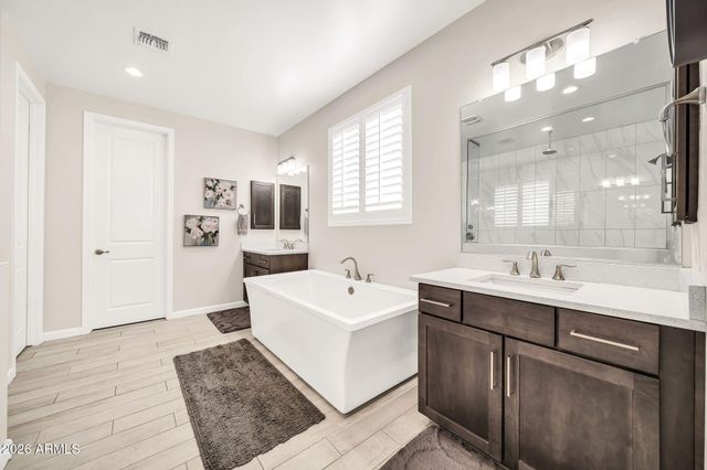 18003 N 66TH Way, Phoenix, AZ 85054