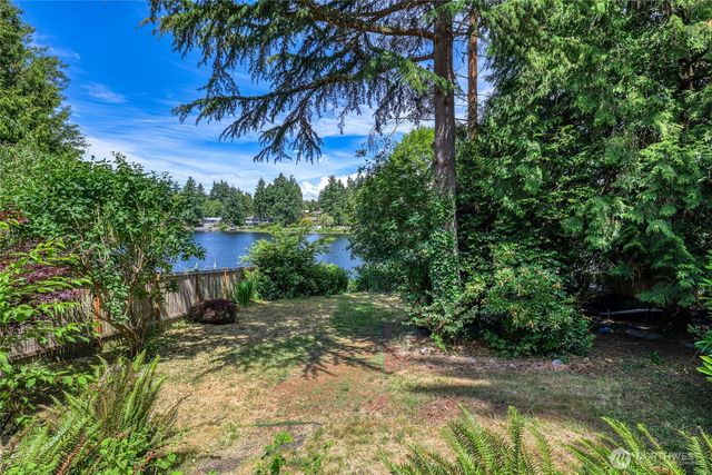 13202 Bitter Place N, Seattle, WA 98133