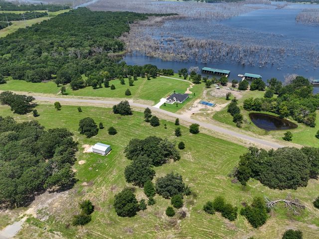 370 Shoreline Drive, Dodd City, TX 75438