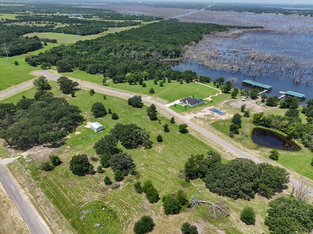 370 Shoreline Drive, Dodd City, TX 75438