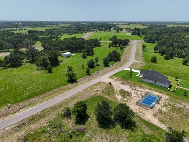 370 Shoreline Drive, Dodd City, TX 75438