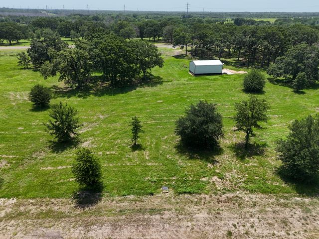 370 Shoreline Drive, Dodd City, TX 75438