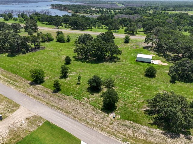 370 Shoreline Drive, Dodd City, TX 75438