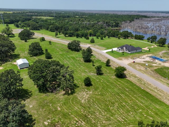 370 Shoreline Drive, Dodd City, TX 75438