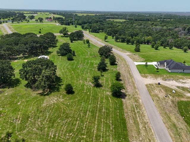 370 Shoreline Drive, Dodd City, TX 75438