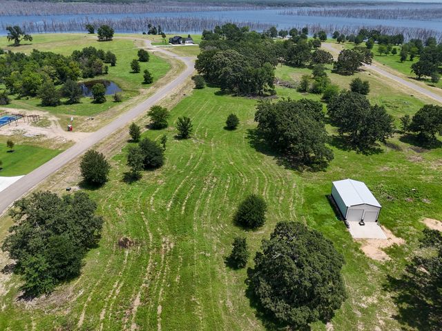 370 Shoreline Drive, Dodd City, TX 75438