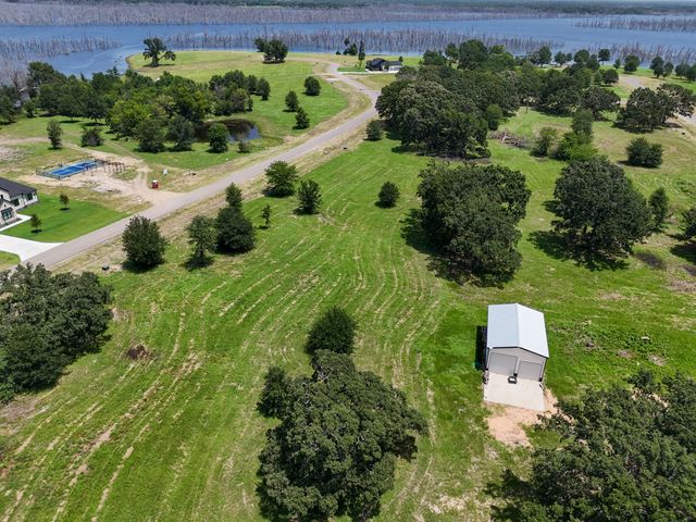 370 Shoreline Drive, Dodd City, TX 75438