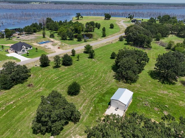 370 Shoreline Drive, Dodd City, TX 75438