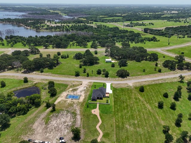370 Shoreline Drive, Dodd City, TX 75438