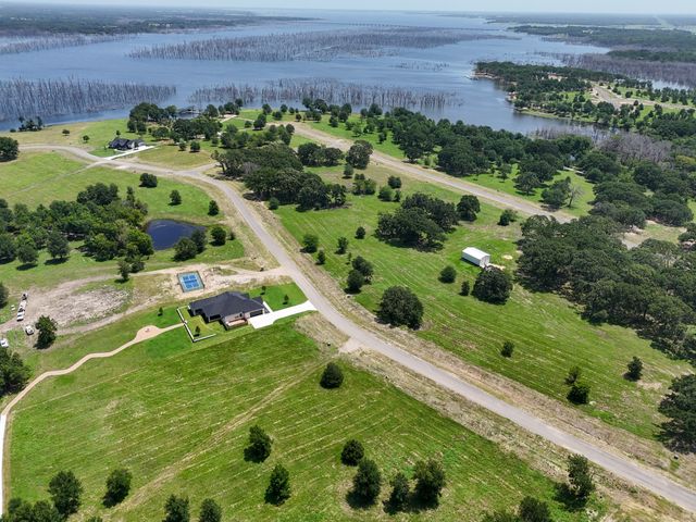 370 Shoreline Drive, Dodd City, TX 75438