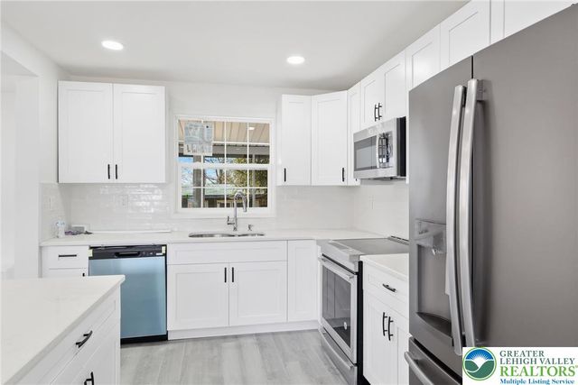 935 Buttonwood Street, Emmaus Boro, PA 18049