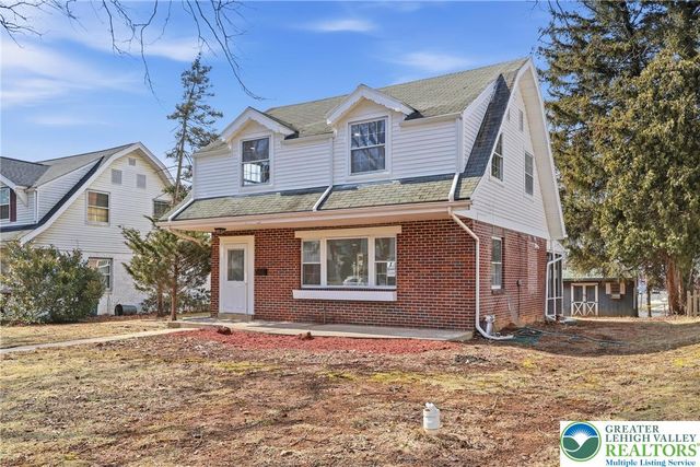 935 Buttonwood Street, Emmaus Boro, PA 18049