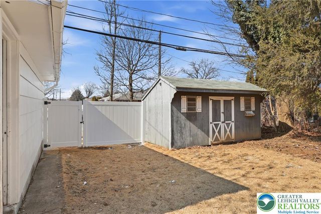 935 Buttonwood Street, Emmaus Boro, PA 18049