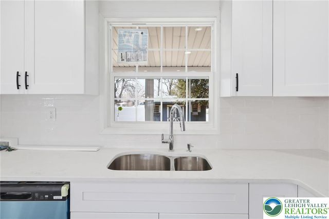 935 Buttonwood Street, Emmaus Boro, PA 18049