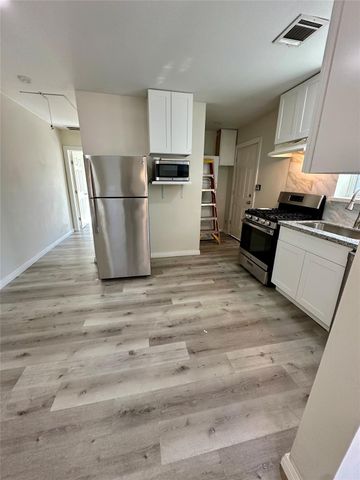 5024 Jefferson Street, Houston, TX 77023