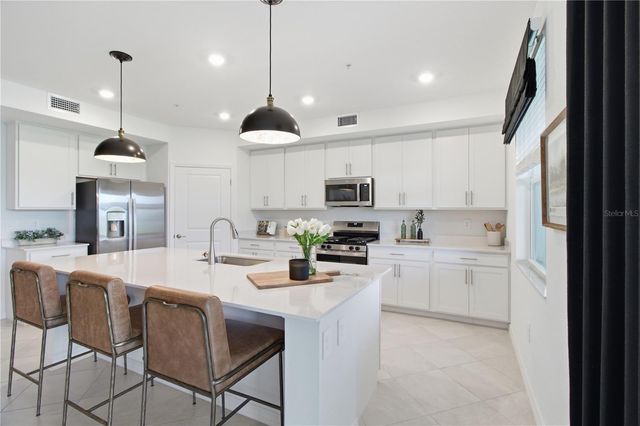 19235 CHERRYSTONE WAY 104, Lakewood Ranch, FL 34211
