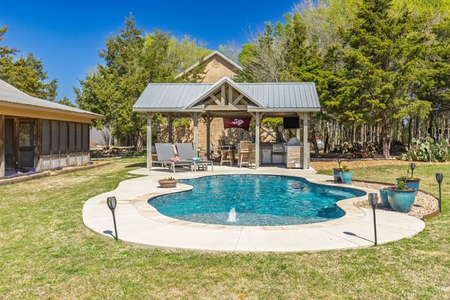 3130 State Highway 11 Highway, Leonard, TX 75452