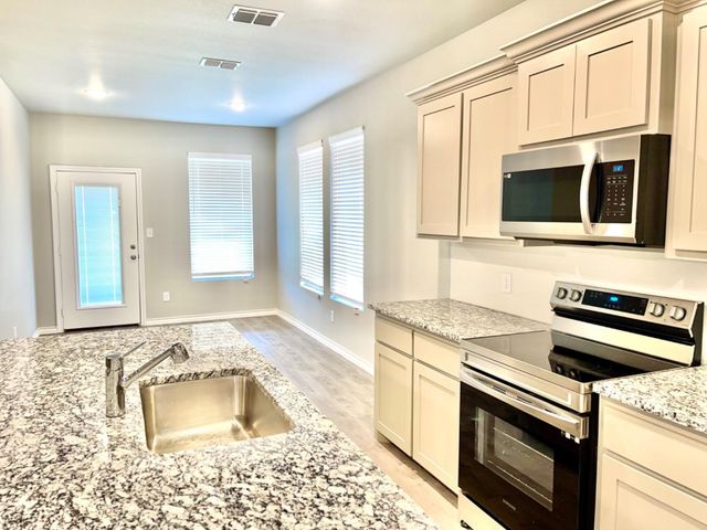 7729 96th Street, Lubbock, TX 79424