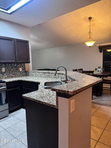 7721 Waterhouse Drive, El Paso, TX 79912