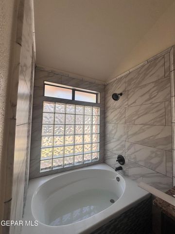 7721 Waterhouse Drive, El Paso, TX 79912
