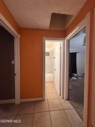 7721 Waterhouse Drive, El Paso, TX 79912