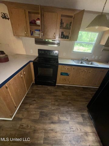 60 Pr 5007, Como, MS 38619