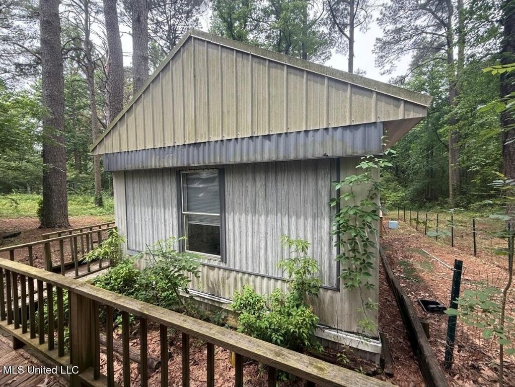 60 Pr 5007, Como, MS 38619