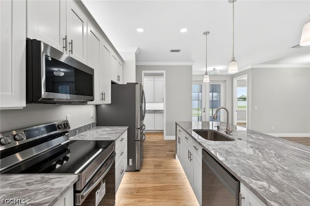 1912 NW 24th TER, Cape Coral, FL 33993