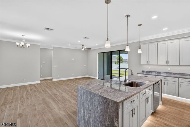 1912 NW 24th TER, Cape Coral, FL 33993