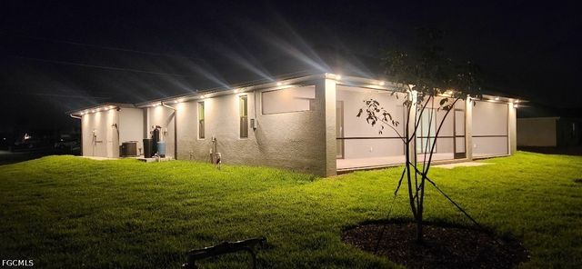 1912 NW 24th TER, Cape Coral, FL 33993