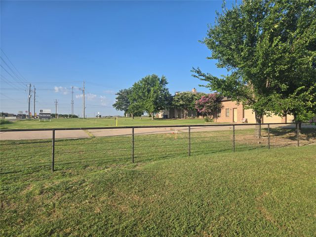 2315 S Coit Road, Celina, TX 75009