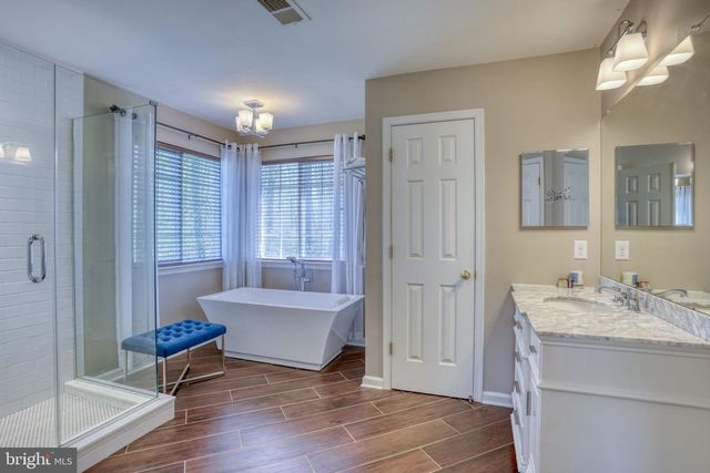 25 CRESCENT LINKS DR, North East, MD 21901
