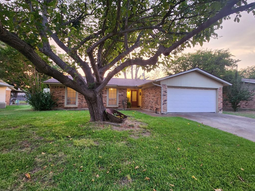 3403 Huisache Street, Denton, TX 76209