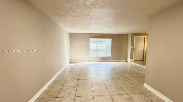 3064 Riverside Dr 6G, Coral Springs, FL 33065
