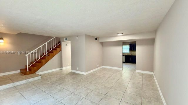 3064 Riverside Dr 6G, Coral Springs, FL 33065