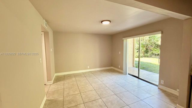 3064 Riverside Dr 6G, Coral Springs, FL 33065