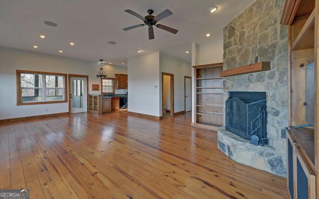 990 Hickory Nut Mountain, Tallulah Falls, GA 30573